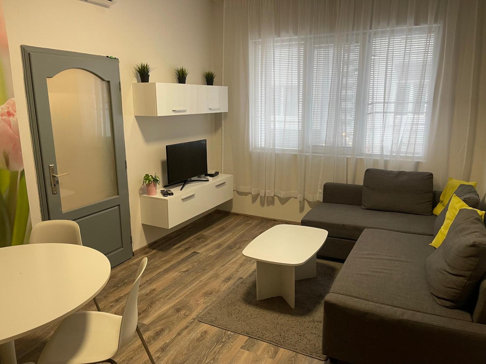 Cosy Center Apartment 바르나 외부 사진